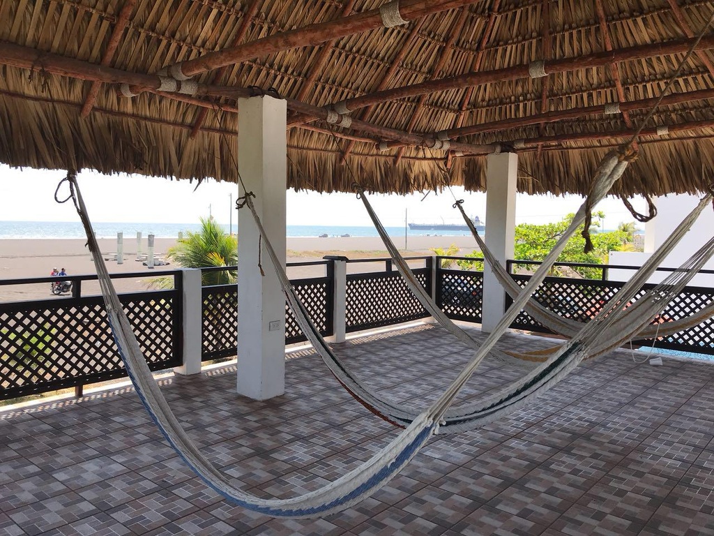 CHALET PUERTO SAN JOSÉ, FRENTE A LA PLAYA